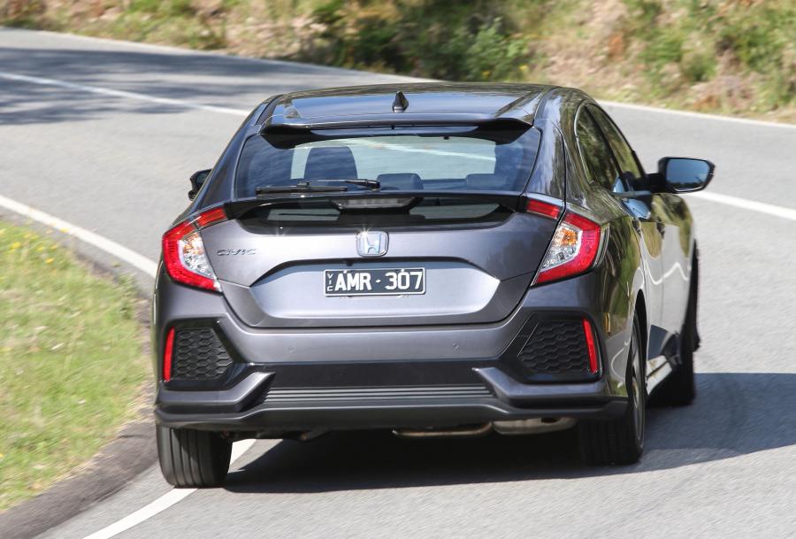  Honda Civic VTi-S Hatchback 2017 года  (AU) (фото 9 из 19)